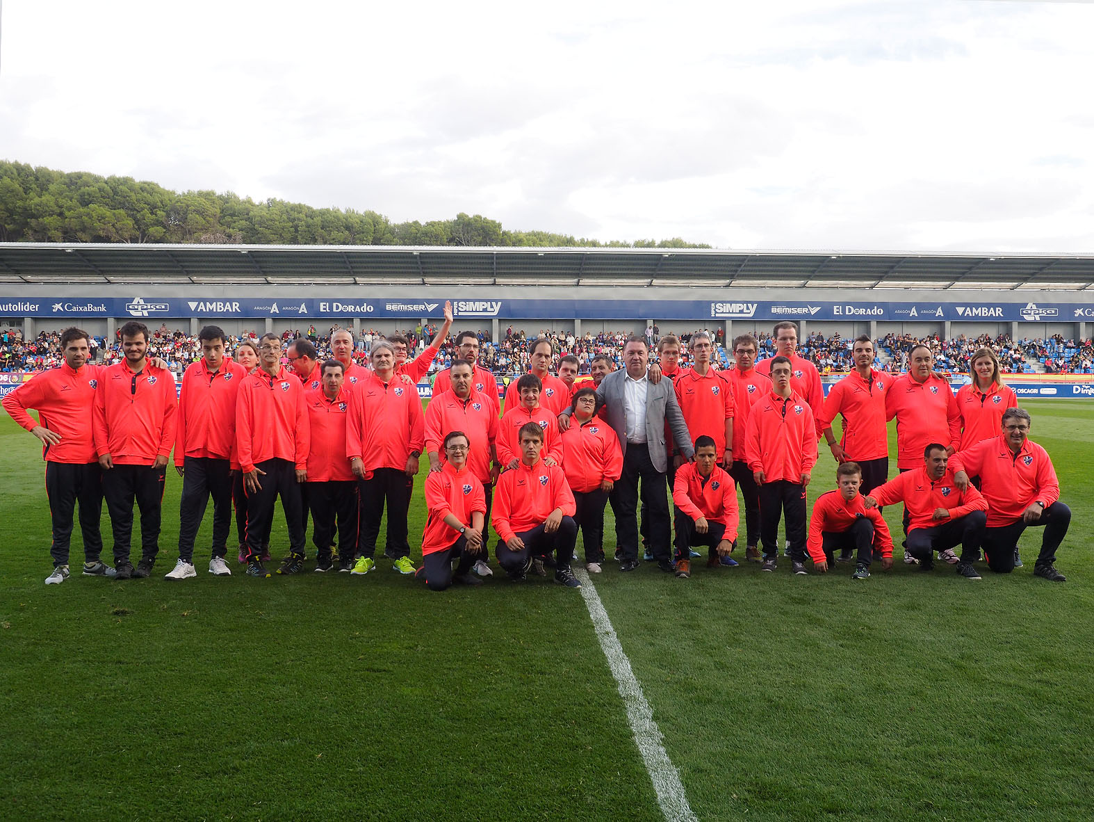 GENUINE 02. PRESENTACION S.D HUESCA OCTUBRE