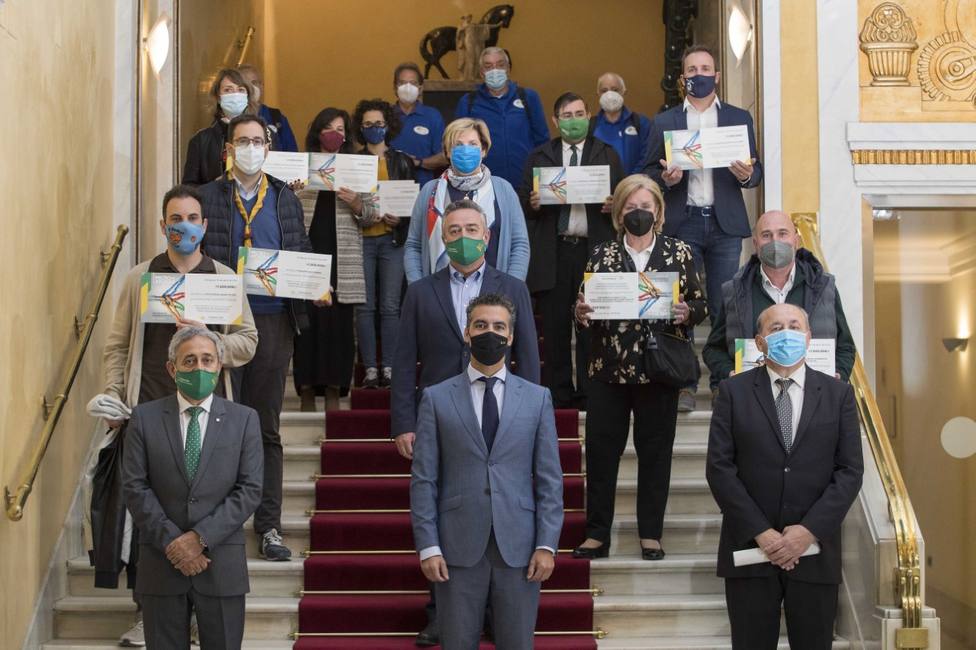 Foto con todos los premiados